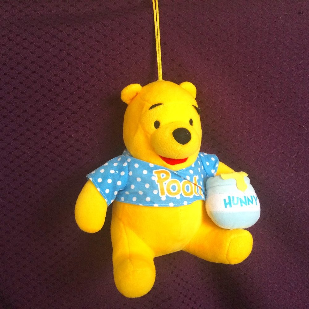 Hanging Winnie The Pooh Disney 8" Plush Hunny